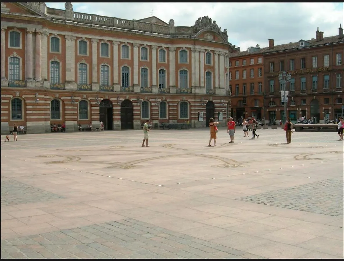 Appartement Toulouse plein centre-jusqu'à 4 personnes-Parking et Petit déjeuner inclus 0*,